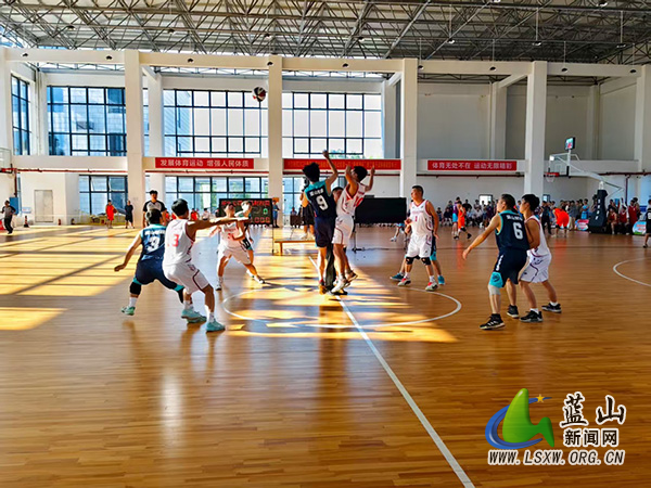 2025年蓝山县全民健身系列活动暨第一届“新能源杯”职工男子篮球赛开幕2.jpg 2025年蓝山县全民健身系列活动暨第一届“新能源杯”职工男子篮球赛开幕2.jpg