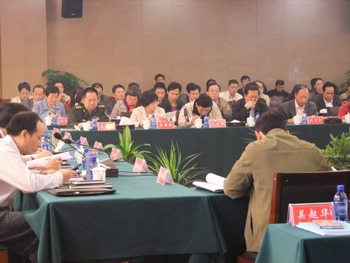 市领导黄天锡,龚武生,李良铁,陈金荣,唐松成,刘湘凌,蒋吉秀,董石桂