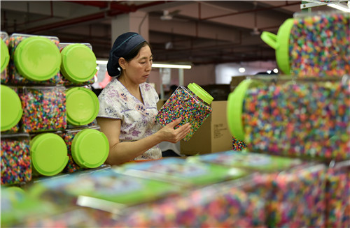 湖南蓝山县今年1-7月进出口额同比增长23.5%