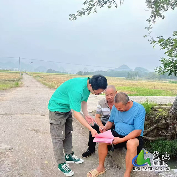 祠堂圩镇召开秋季候鸟保护工作专题调度会议.jpg 祠堂圩镇召开秋季候鸟保护工作专题调度会议.jpg