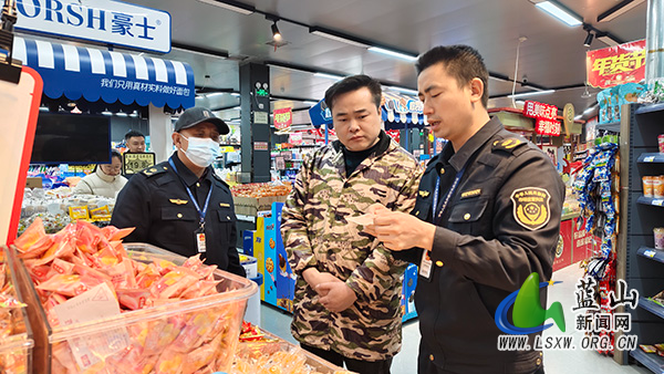 我县开展“年关守护”行动 守护春节食品安全2.jpg
