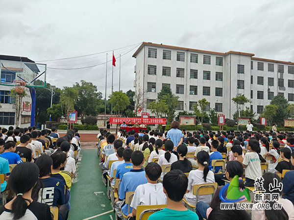 所城镇武装部：国防教育进校园 爱国强军植心田.jpg